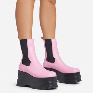 PINK CHELSEA BIKER BOOT 💗